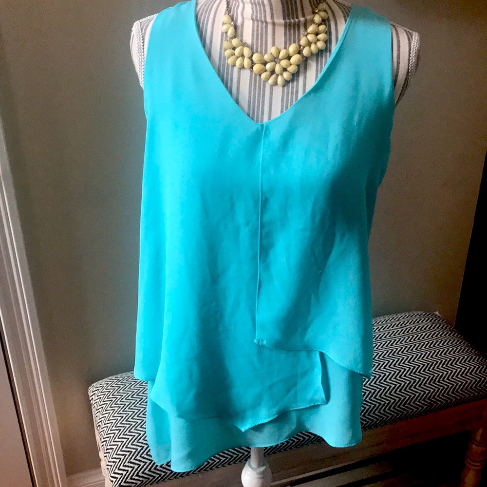 🍍 ASYMMETRICAL BLOUSE - Picture 2 of 5